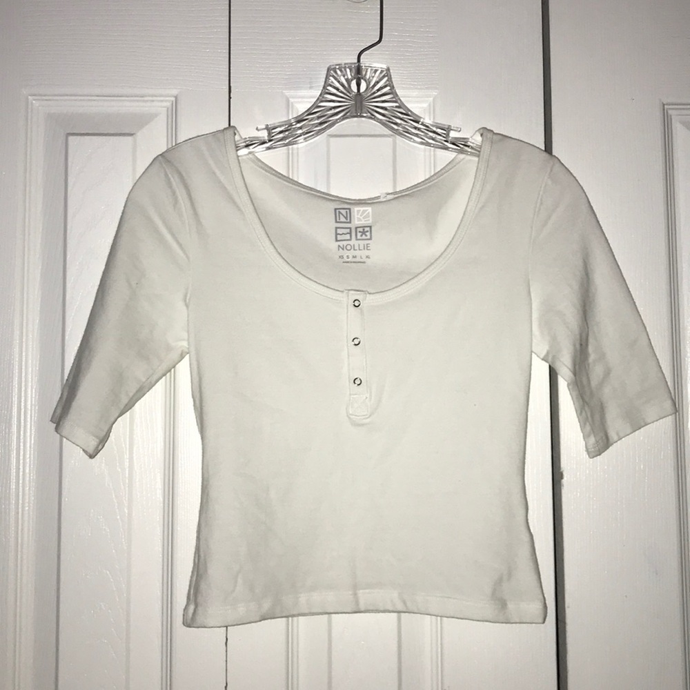 crop top, quarter length sleeve